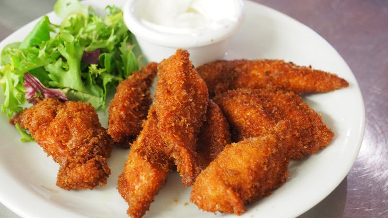 Classic Crispy Tenders served with dipping sauce